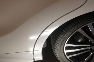 オデッセイ、フェンダーのヘコミ