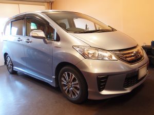 フリードのウインドリペア